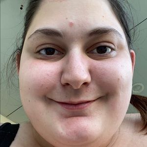 Meet your Posher, Katelyn